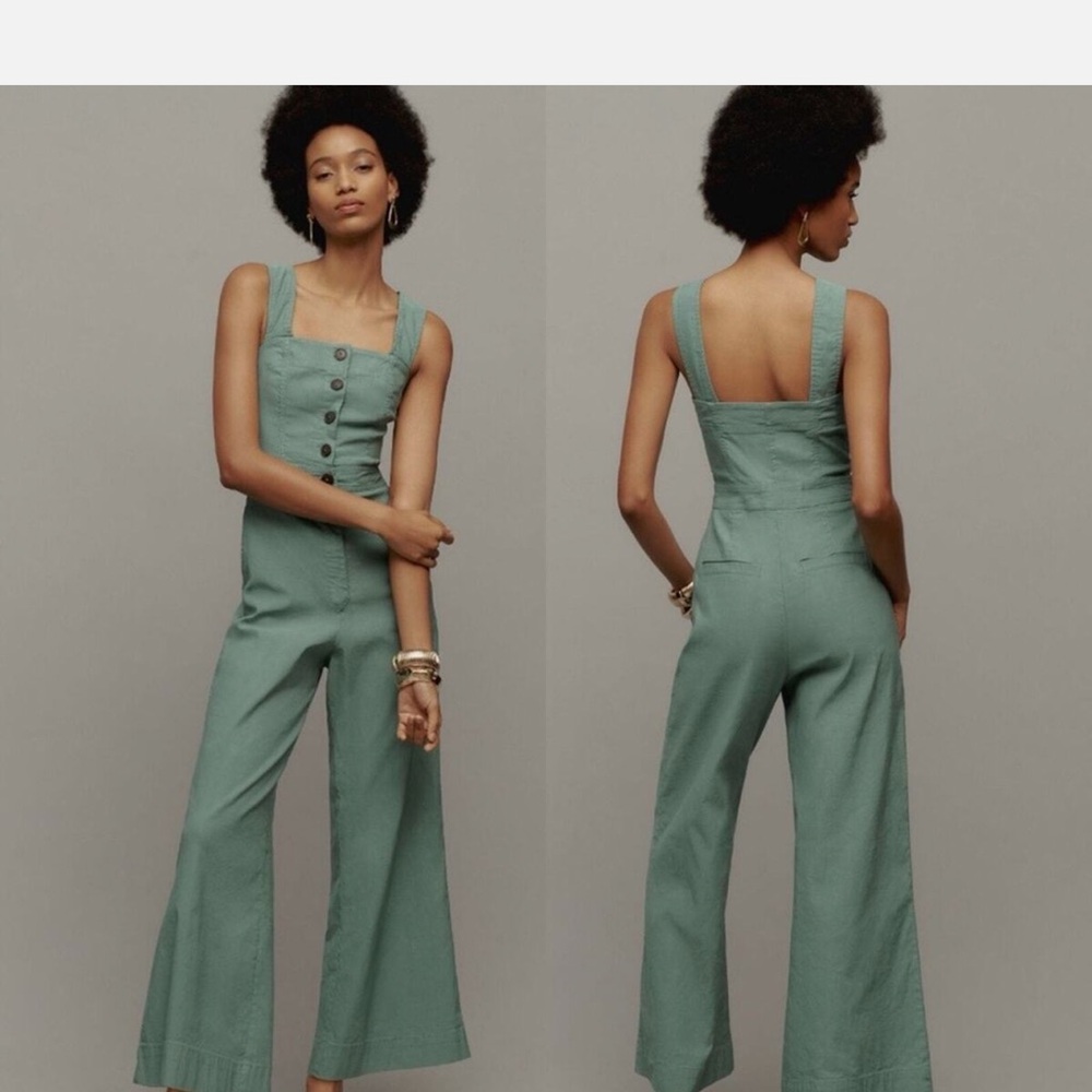 Green Sleeveless Jumpsuit with Sweetheart Neckline and Wide-Leg Pants